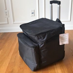 Thirty-One Rolling cooler black & gray stripe